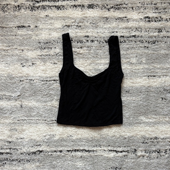 Tops - Black Sleeveless Top